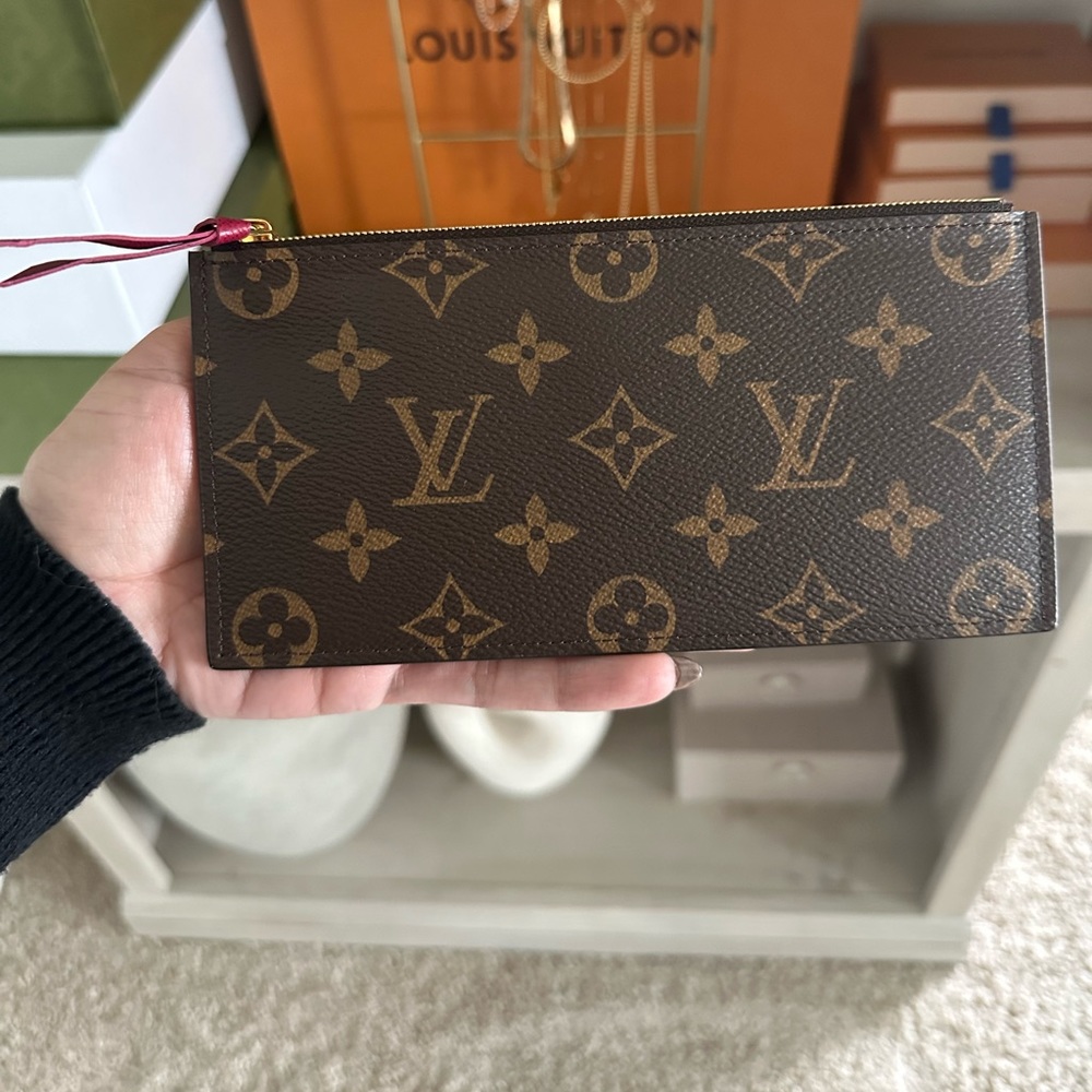 LV authentic monogram felicie zippy pouch ONLY … never used
